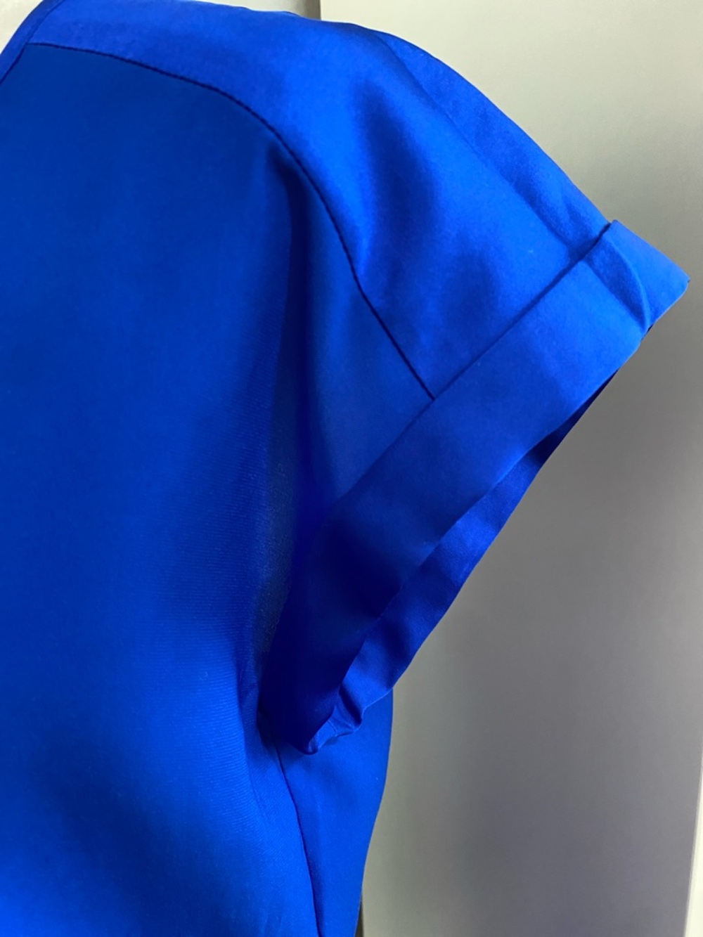 Express Royal Blue V-Neck Cap Sleeve Top Blouse - Picture 7 of 11